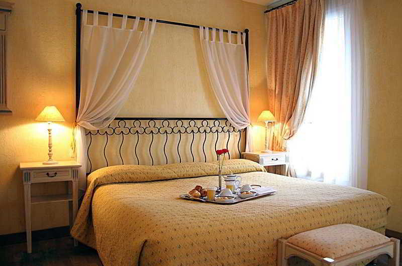Villa Alessandra Paris Værelse billede